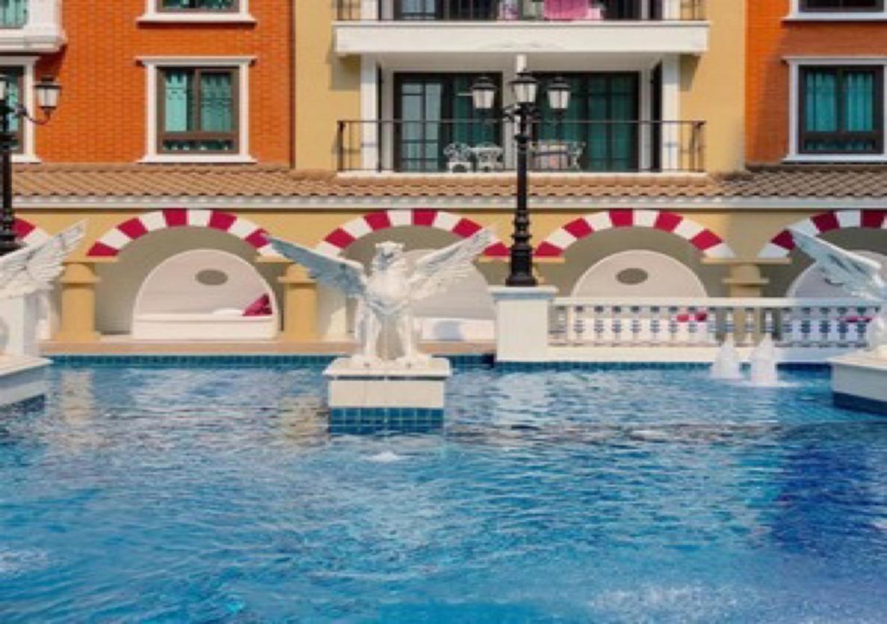 Espana Hotel Jomtien Resort Bagian luar foto