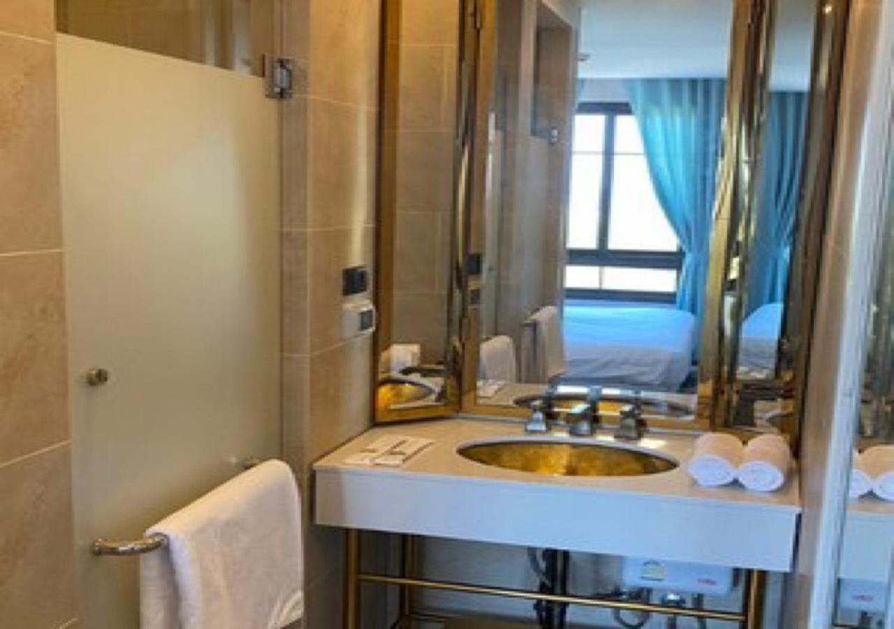 Espana Hotel Jomtien Resort Bagian luar foto