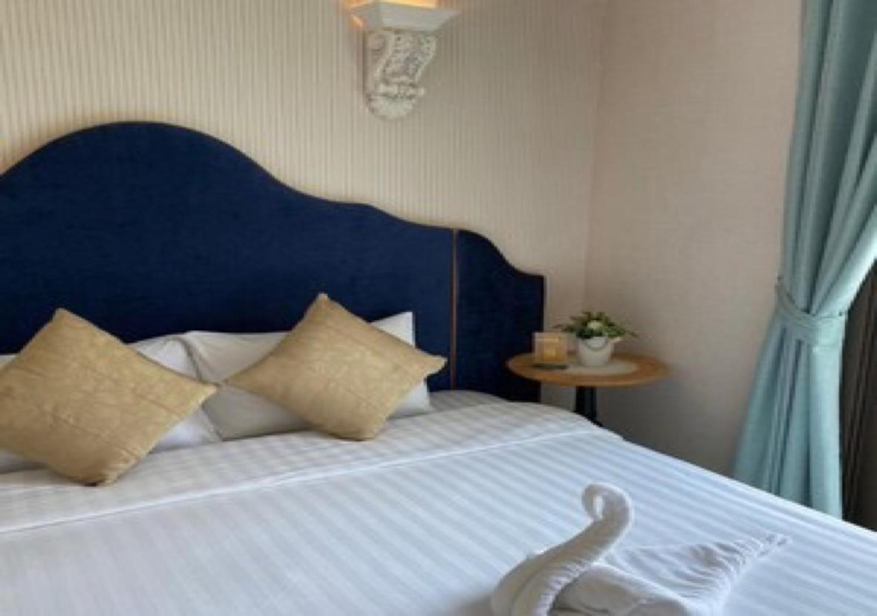 Espana Hotel Jomtien Resort Bagian luar foto