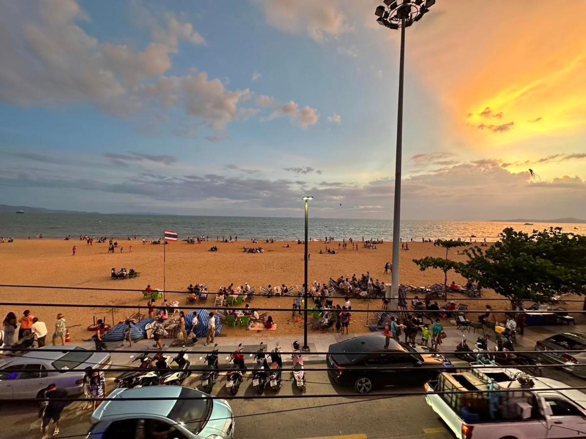 Espana Hotel Jomtien Resort Bagian luar foto